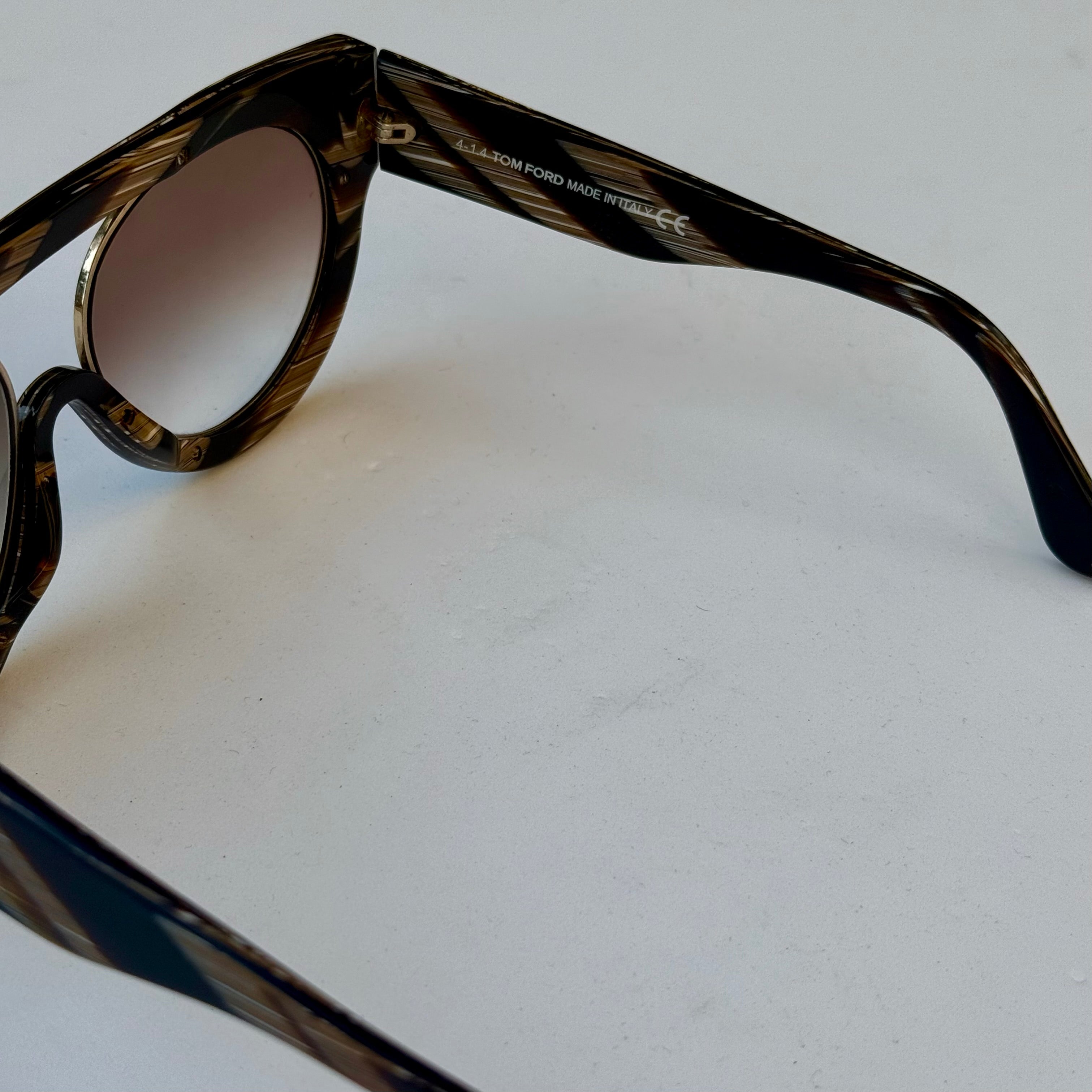 Tom Ford Oversized Marbled Aviator Sunglasses