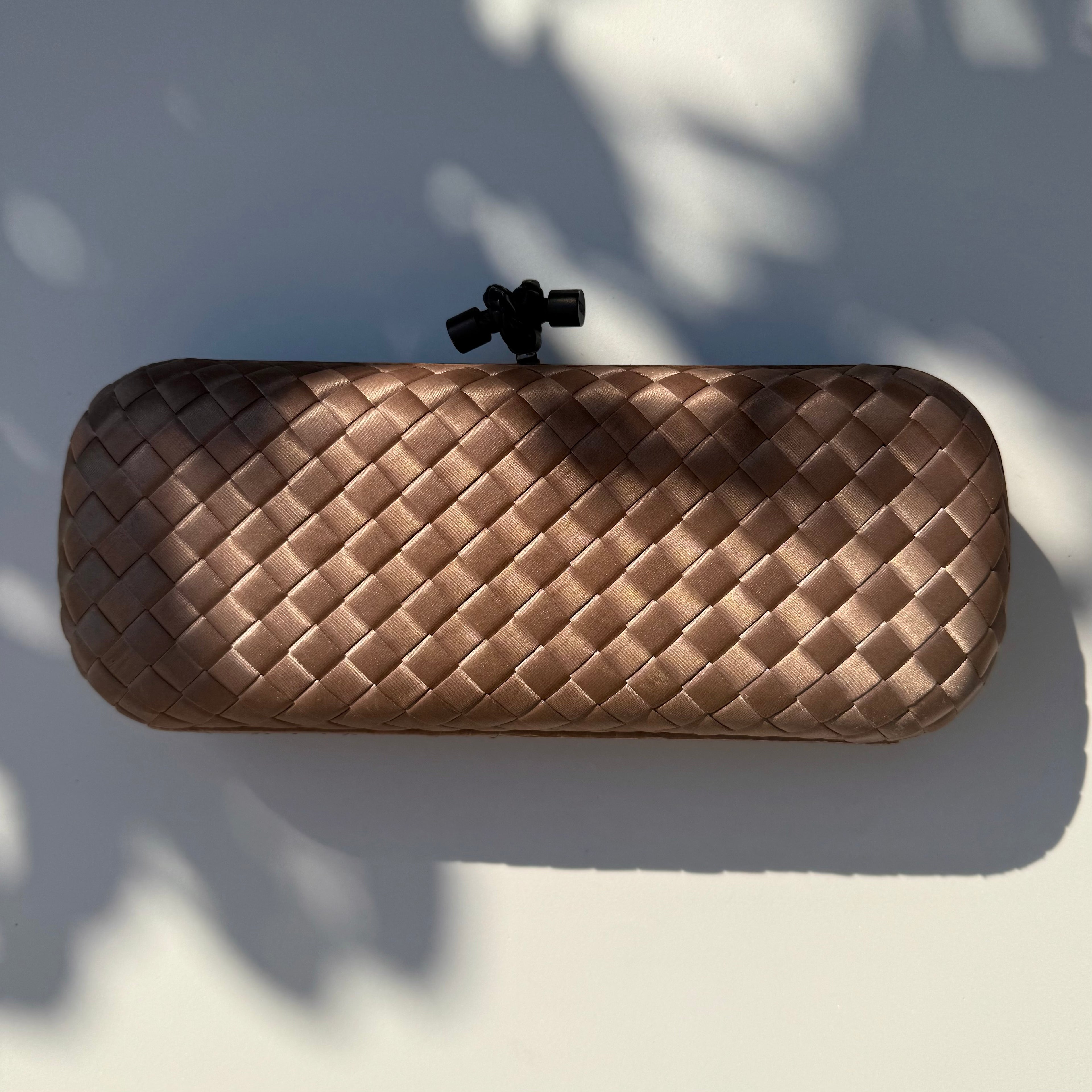 Bottega Veneta Intrecciato Leather Knot Clutch – Taupe
