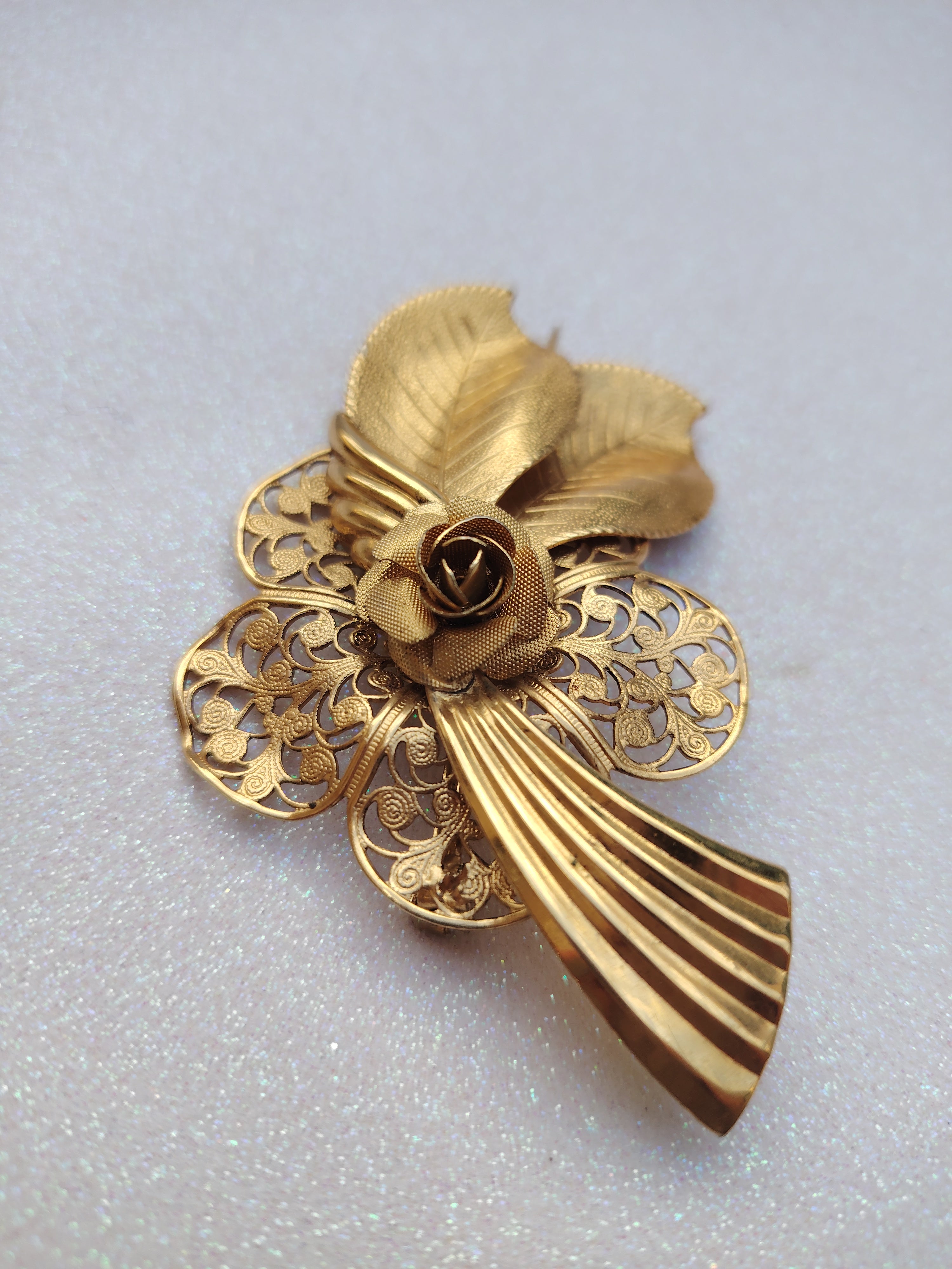 Aurea Brooch