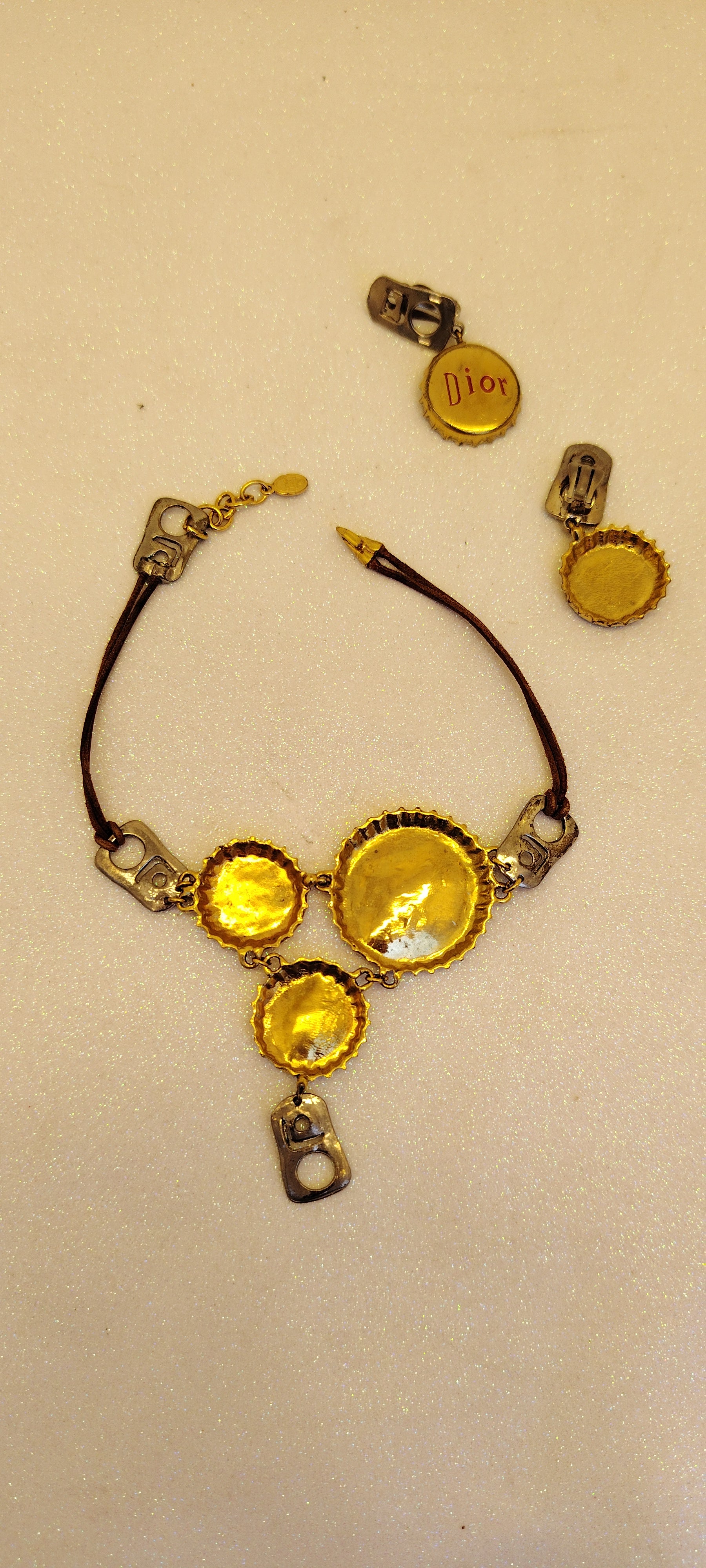 Bottle Cap Dior Set