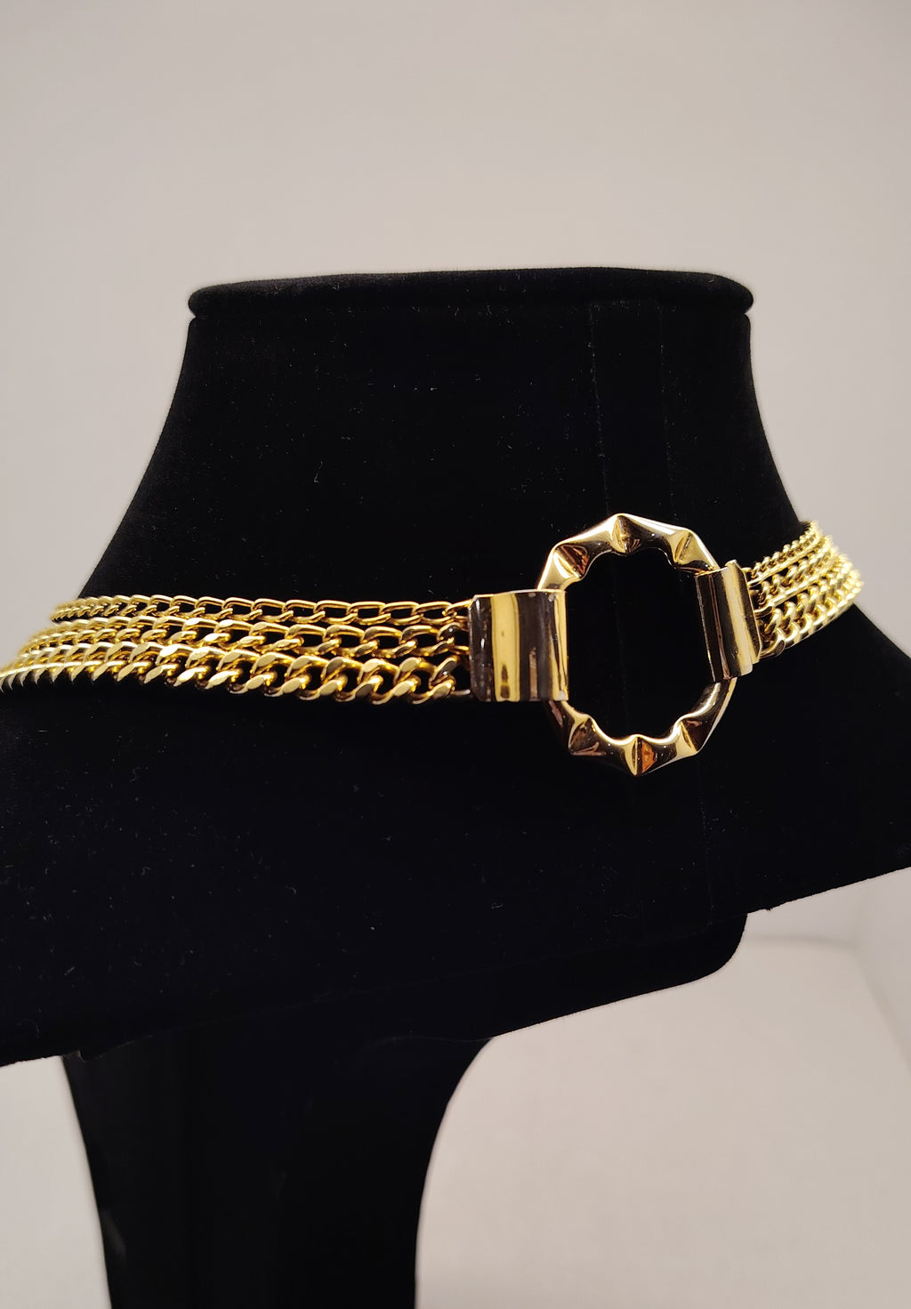 Buckle Belle